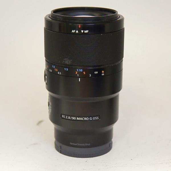 Used Sony FE 90mm f/2.8 Macro G OSS Lens