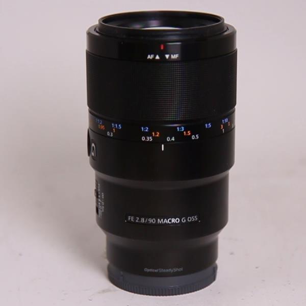 Used Sony FE 90mm f/2.8 Macro G OSS Lens