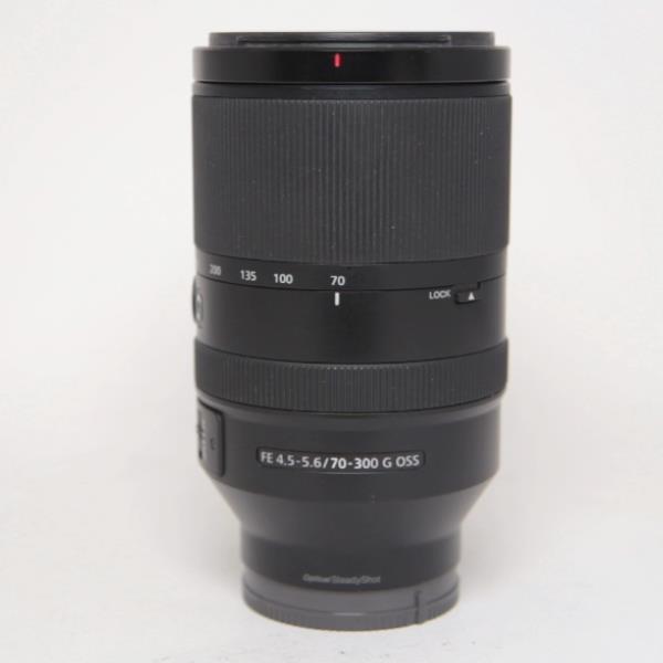 Used Sony FE 70-300mm f/4.5-5.6 G OSS Telephoto Zoom Lens