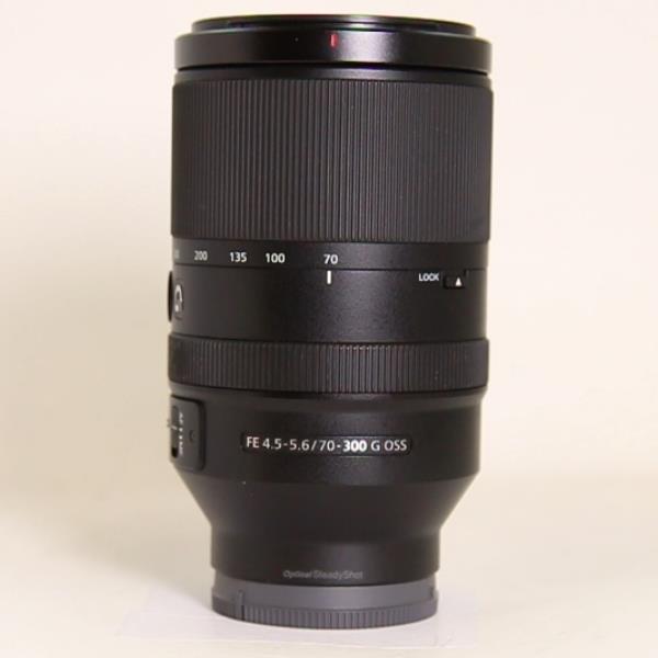 Used Sony FE 70-300mm f/4.5-5.6 G OSS Telephoto Zoom Lens