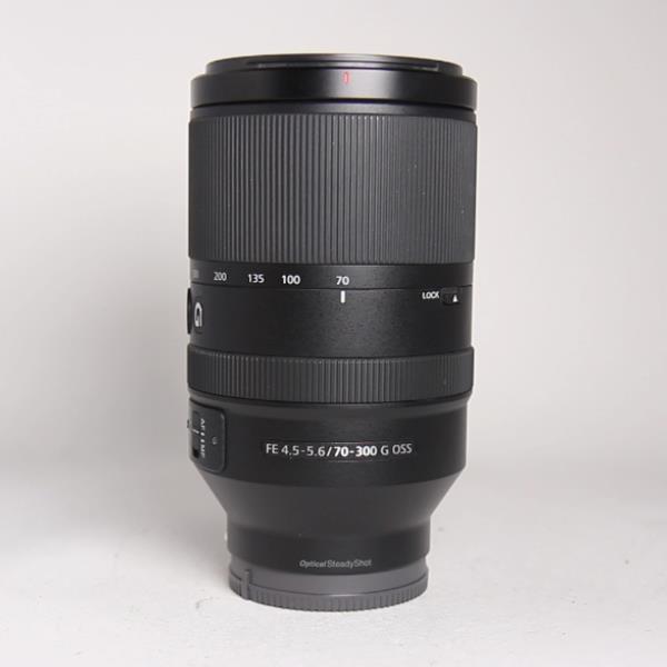 Used Sony FE 70-300mm f/4.5-5.6 G OSS Telephoto Zoom Lens
