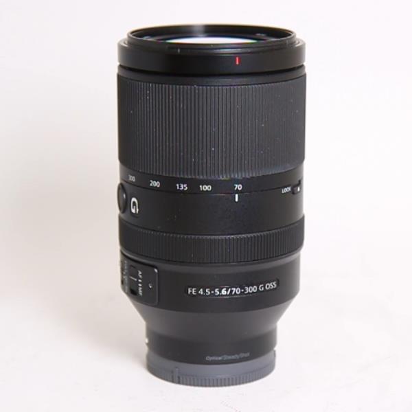 Used Sony FE 70-300mm f/4.5-5.6 G OSS Telephoto Zoom Lens