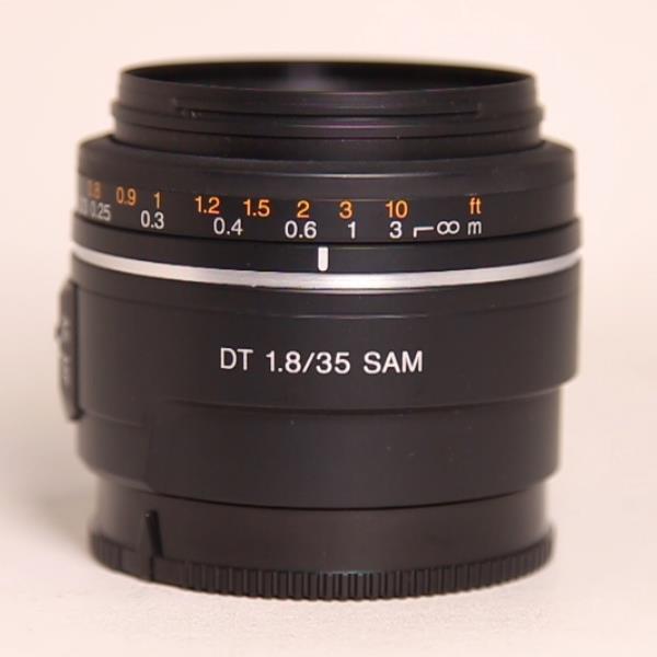 Used Sony DT 35mm f/1.8 SAM Prime Lens