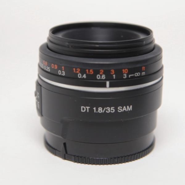 Used Sony DT 35mm f/1.8 SAM Prime Lens