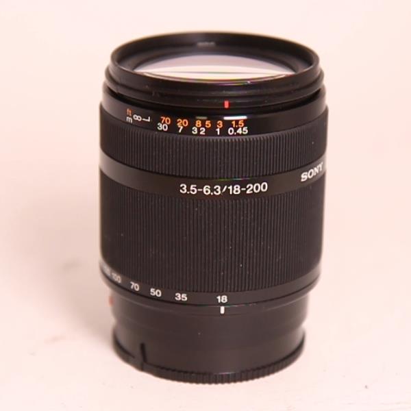 Used Sony DT 18-200mm f/3.5-6.3alpha mount lens