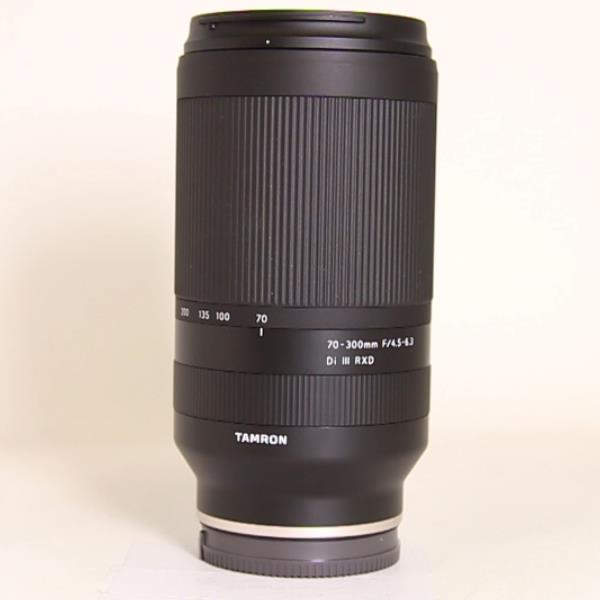 Used Tamron 70-300mm f/4.5-6.3 Di III RXD Lens Sony E-Mount