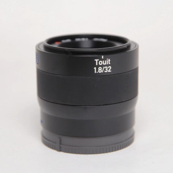 Used Zeiss Touit 32mm f/1.8 Planar T* Lens Sony E