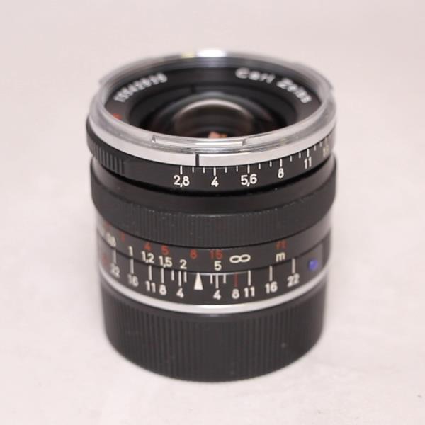 Used Zeiss Biogon T* 28mm f/2.8 ZM Lens Silver Leica M