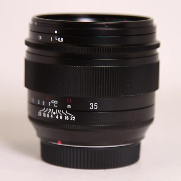 Used Voigtlander 35mm f/0.9 Nokton Aspherical Fujifilm X Mount Lens