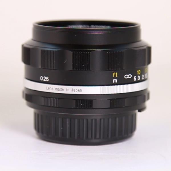 Used Voigtlander 40mm f/2 SL II-S Ultron Lens Black for Nikon F