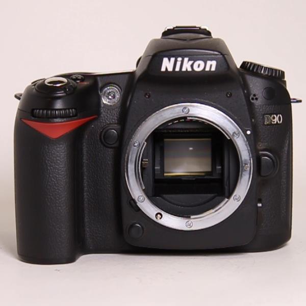 Used Nikon D90