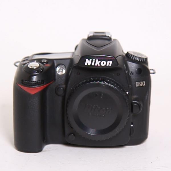 Used Nikon D90