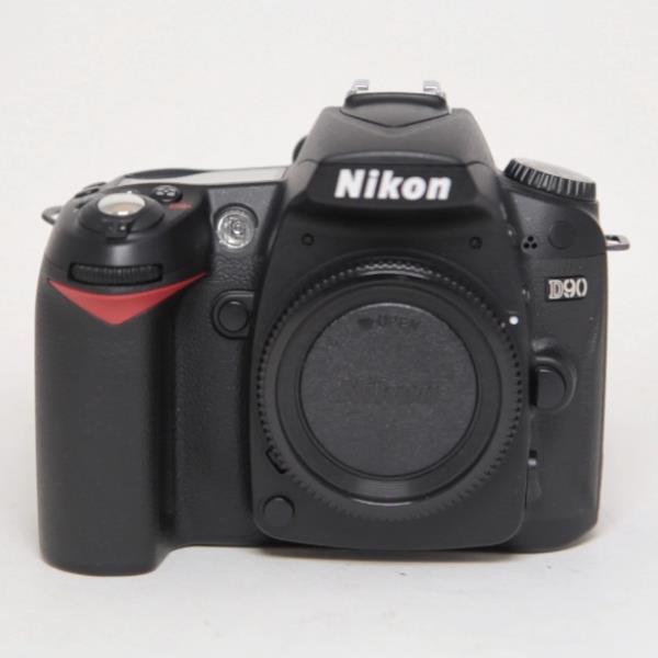Used Nikon D90