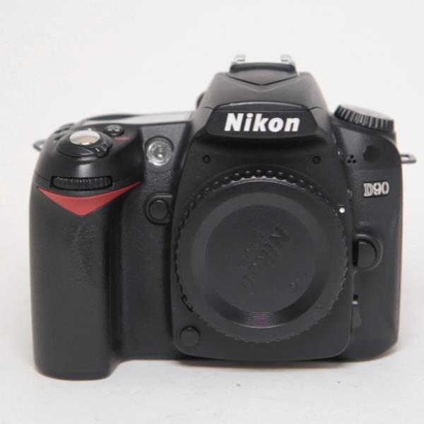 Used Nikon D90