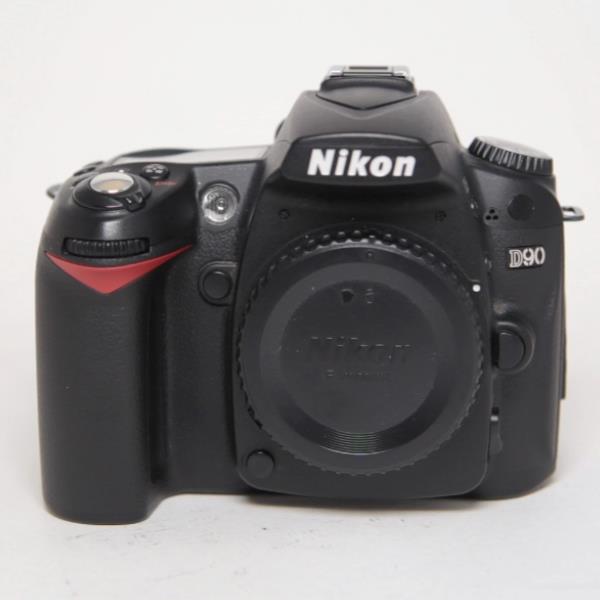 Used Nikon D90