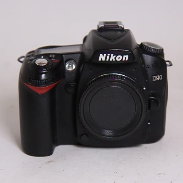 Used Nikon D90