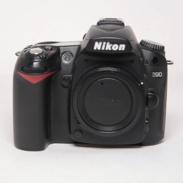 Used Nikon D90