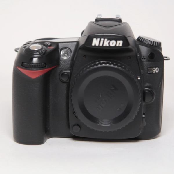 Used Nikon D90