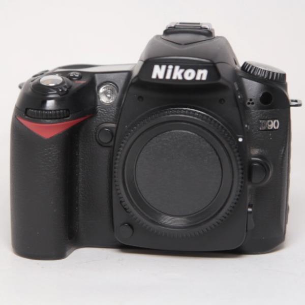 Used Nikon D90