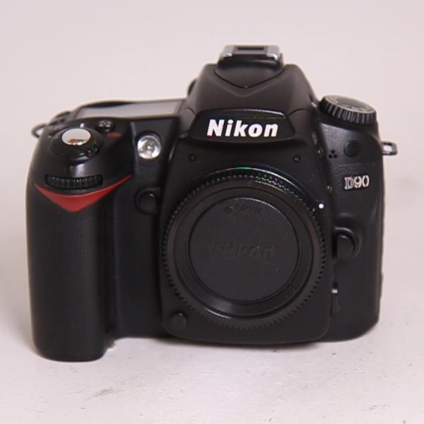 Used Nikon D90