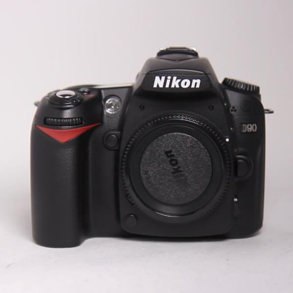 Used Nikon D90
