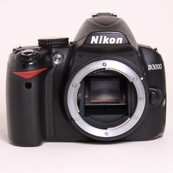 Used Nikon D3000 Body