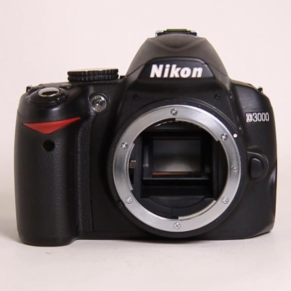 Used Nikon D3000 Body
