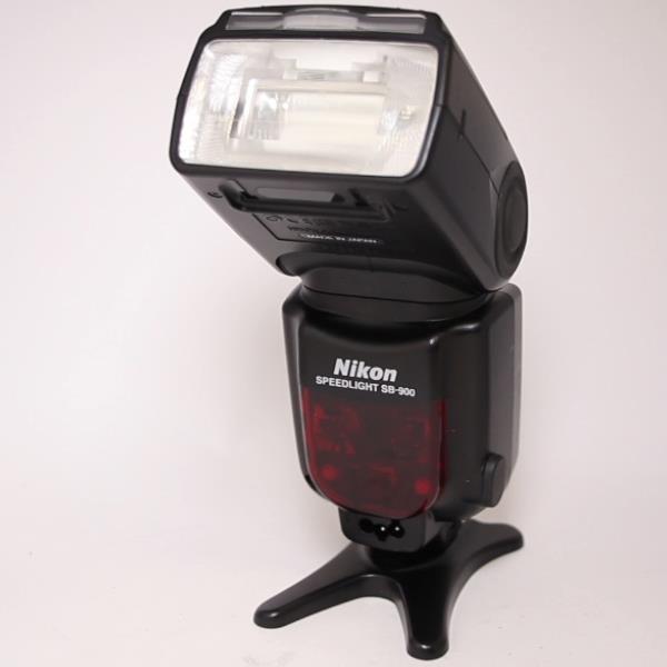 Used Nikon SB-900
