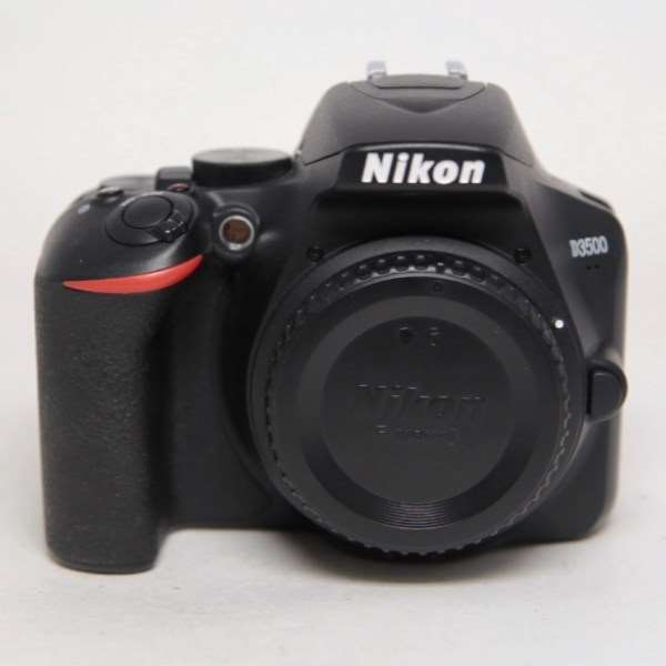 Used Nikon D3500