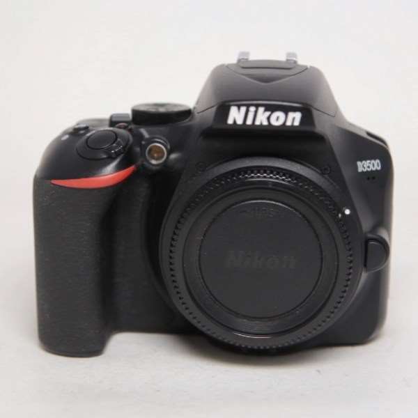 Used Nikon D3500