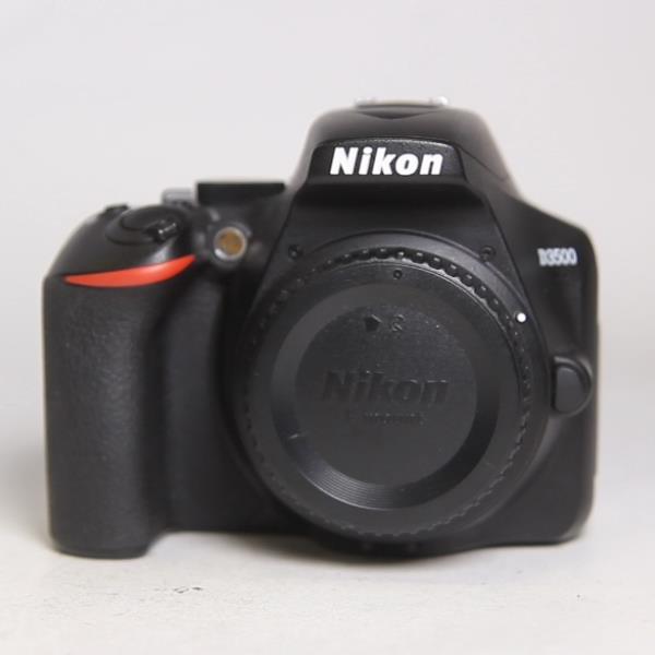 Used Nikon D3500