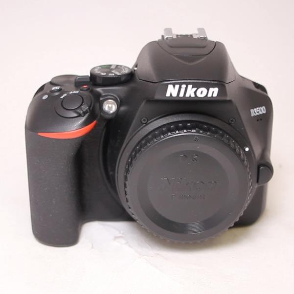 Used Nikon D3500