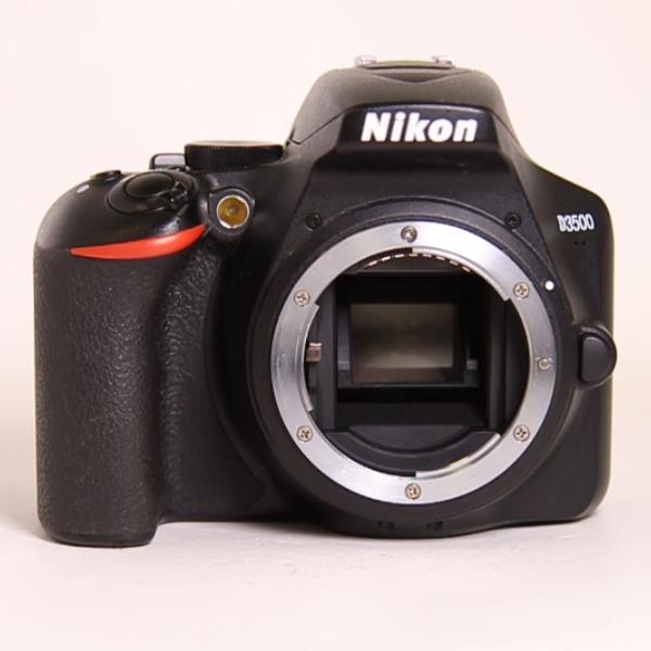 Used Nikon D3500