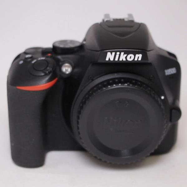 Used Nikon D3500