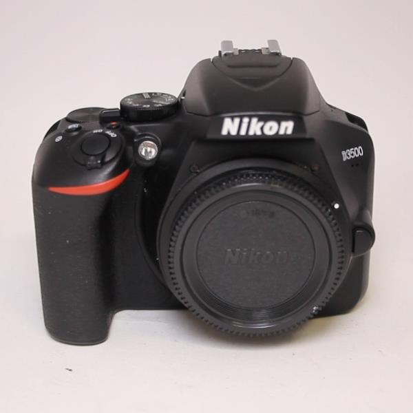 Used Nikon D3500