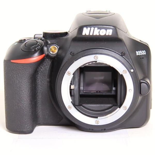 Used Nikon D3500
