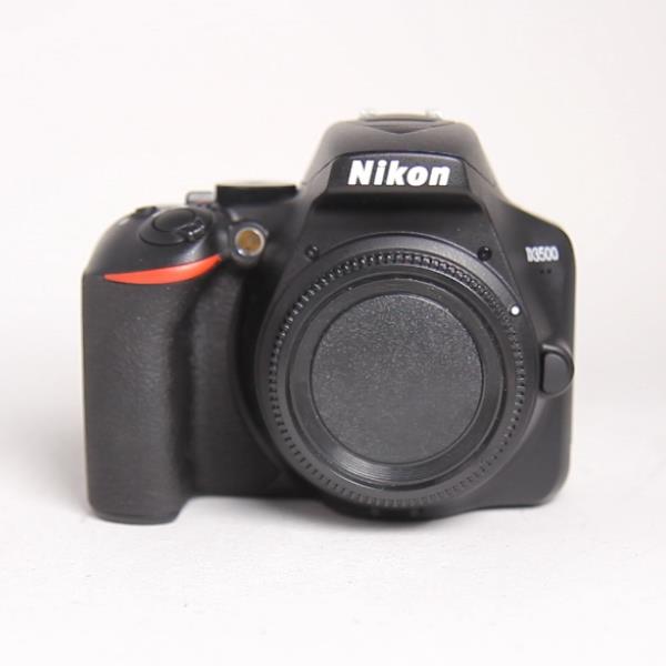Used Nikon D3500
