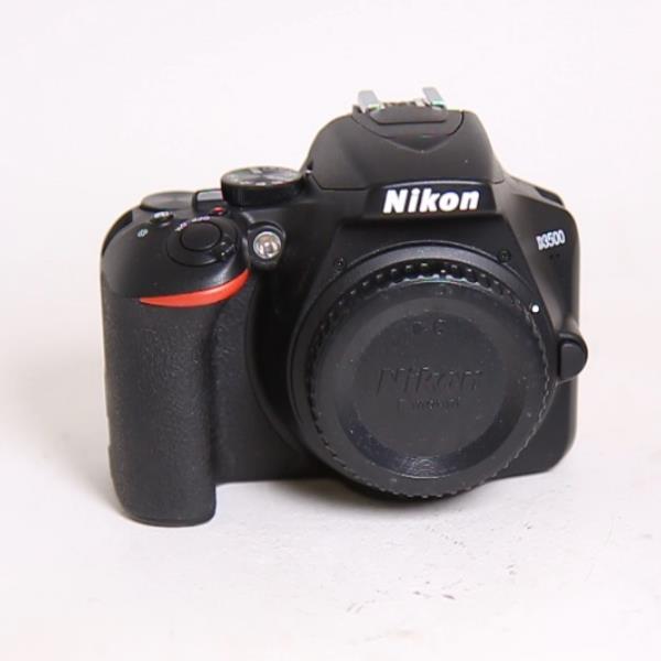 Used Nikon D3500