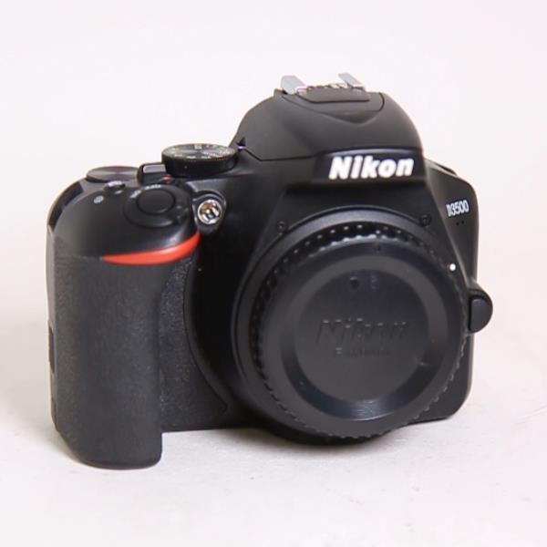 Used Nikon D3500