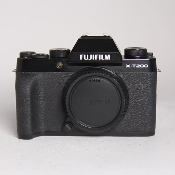 Used Fujifilm X-T200