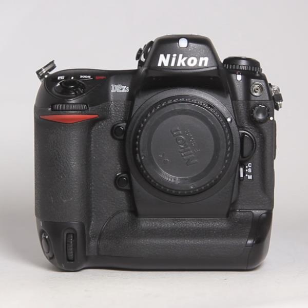 Used Nikon D2XS Body