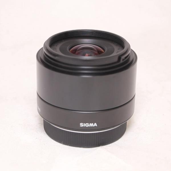 Used Sigma 19mm f/2.8 DN A Black Micro Four Thirds Lens