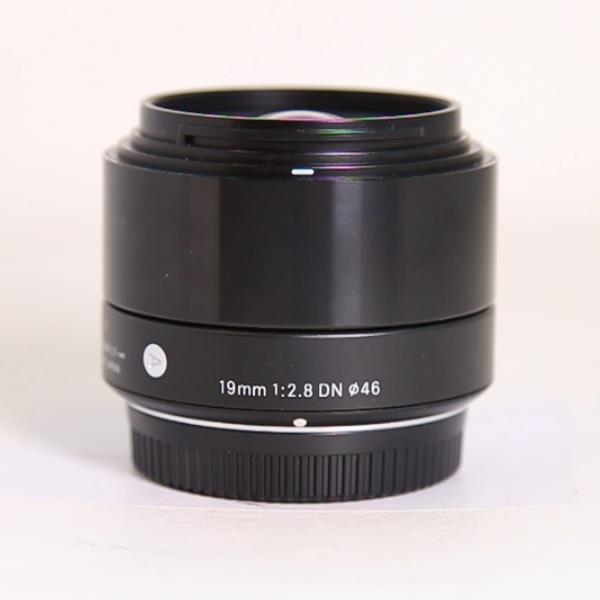 Used Sigma 19mm f/2.8 DN A Black Micro Four Thirds Lens