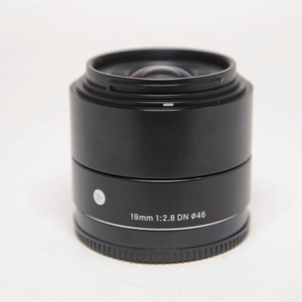 Used Sigma 19mm f/2.8 DN A Sony E-Mount Lens - Black