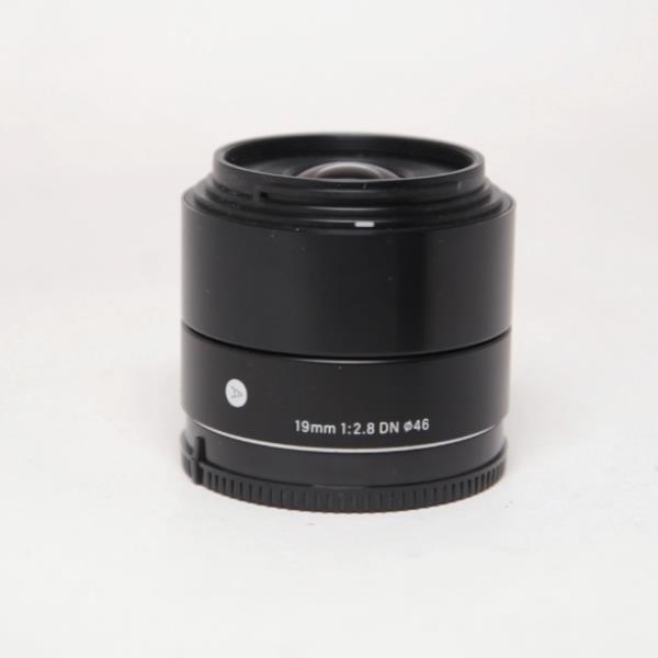 Used Sigma 19mm f/2.8 DN A Sony E-Mount Lens - Black