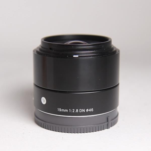 Used Sigma 19mm f/2.8 DN A Sony E-Mount Lens - Black