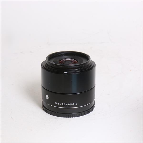 Used Sigma 19mm f/2.8 DN A Sony E-Mount Lens - Black