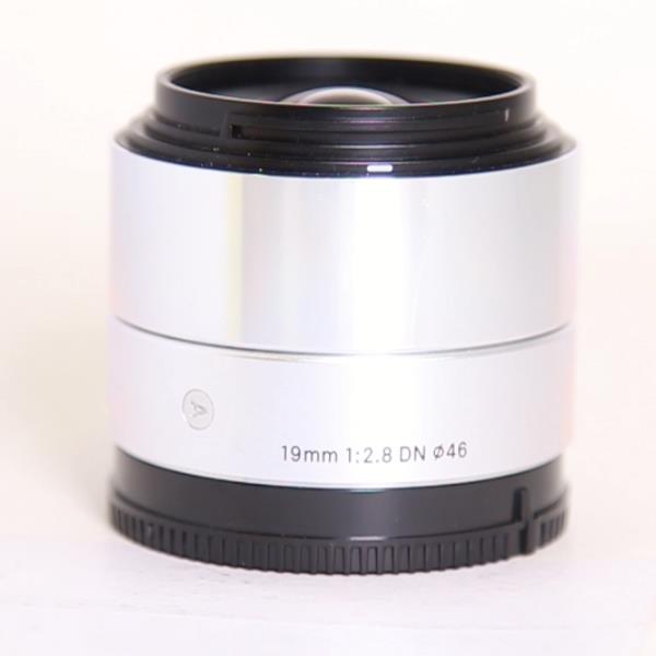 Used Sigma 19mm f/2.8 DN A Sony E-Mount Lens - Silver