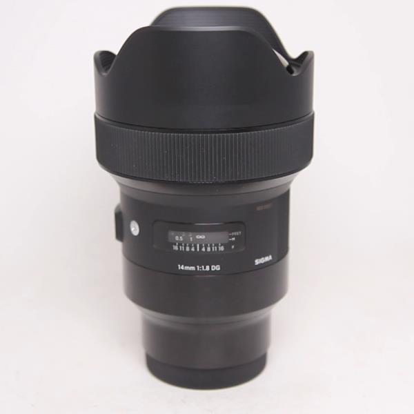 Used Sigma 14mm f/1.8 DG HSM Art Lens Sony E