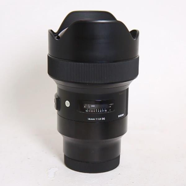 Used Sigma 14mm f/1.8 DG HSM Art Lens - L Mount